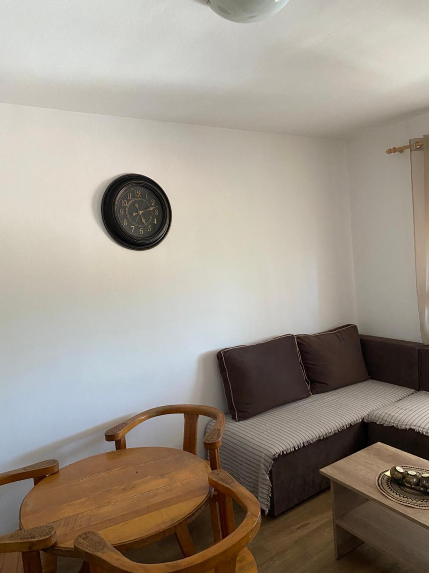 Apartman Popovic เวียร์ปาซาร์ ภายนอก รูปภาพ